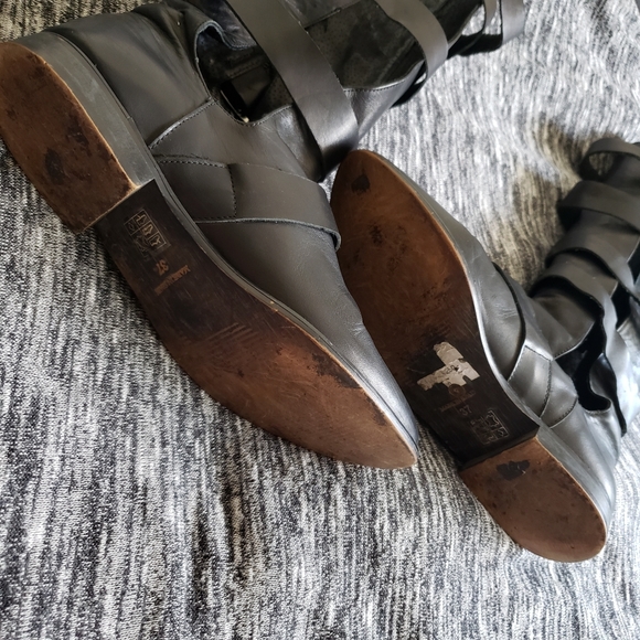 Topshop gladiator style buckled boots - Picture 4 of 7